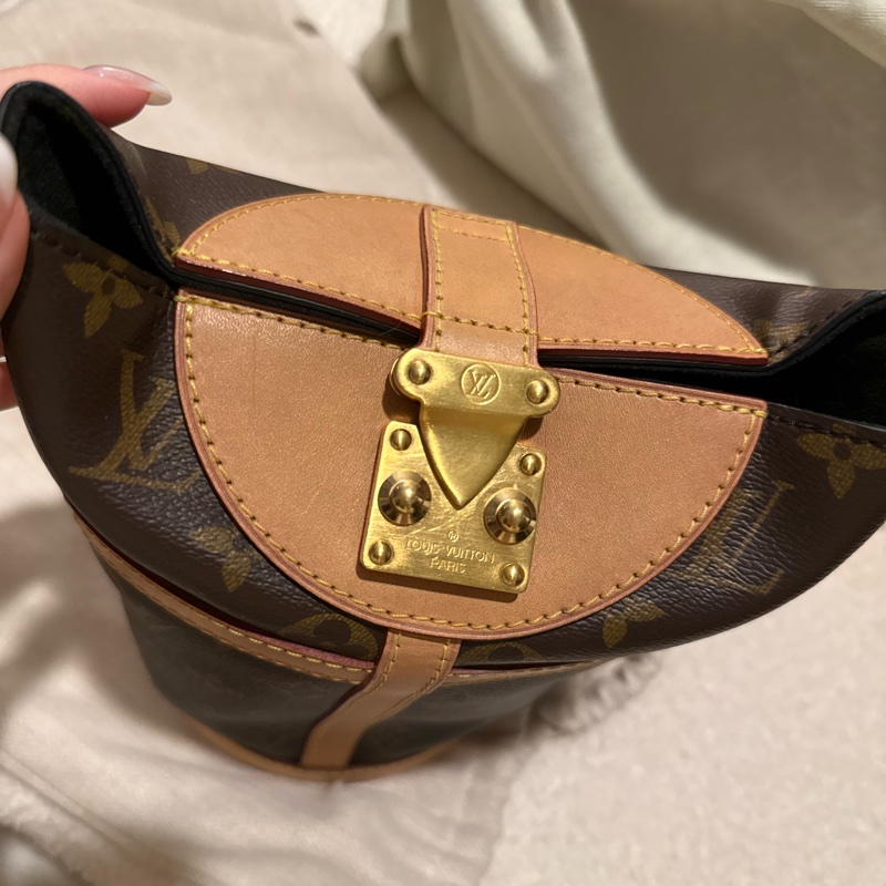 Louis Vuitton LV 薯條包 /可手提可肩背🤎-9