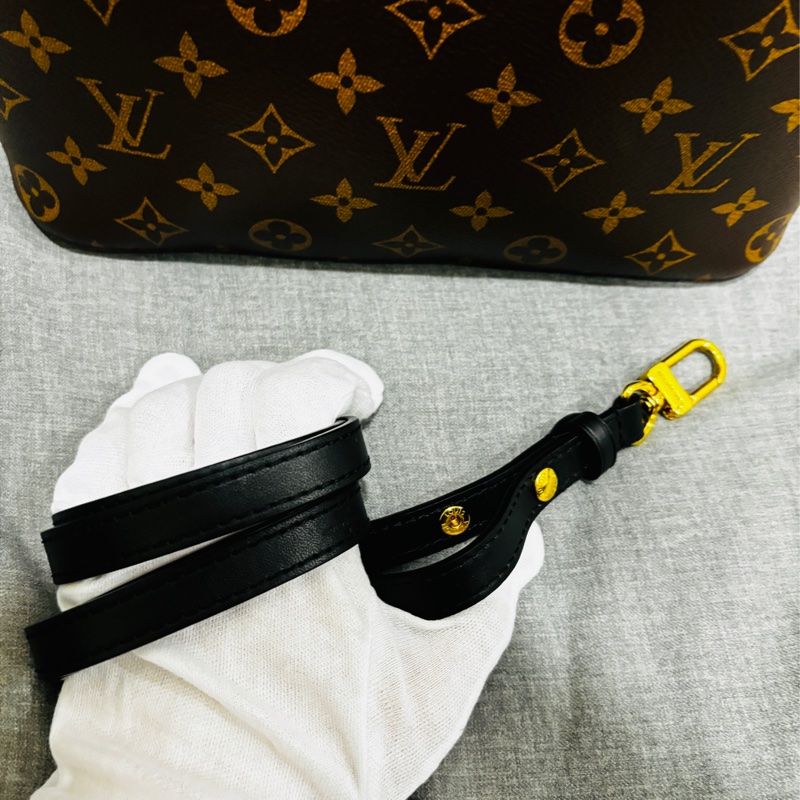 【哥吉拉精品時尚】 LV水桶包MM經典黑款(誠可議🔪不要)-34