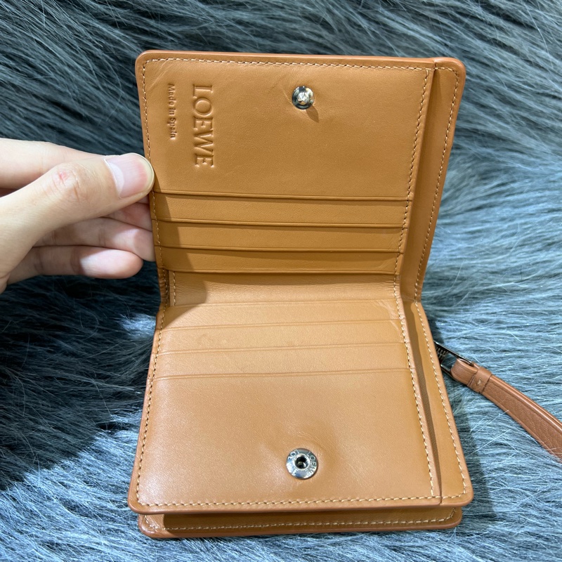 Loewe 焦糖色 咖啡色 Puzzle 短夾 皮夾 錢包 零錢包 中夾-5