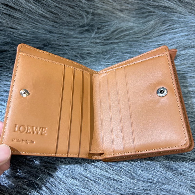 Loewe 焦糖色 咖啡色 Puzzle 短夾 皮夾 錢包 零錢包 中夾-6