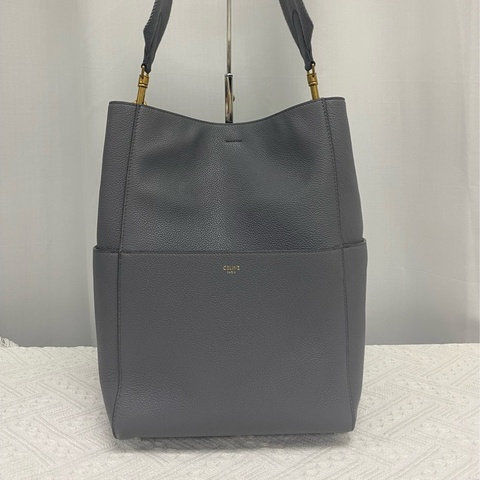 Celine SANGLE BUCKET牛皮革柔軟粒面桶包