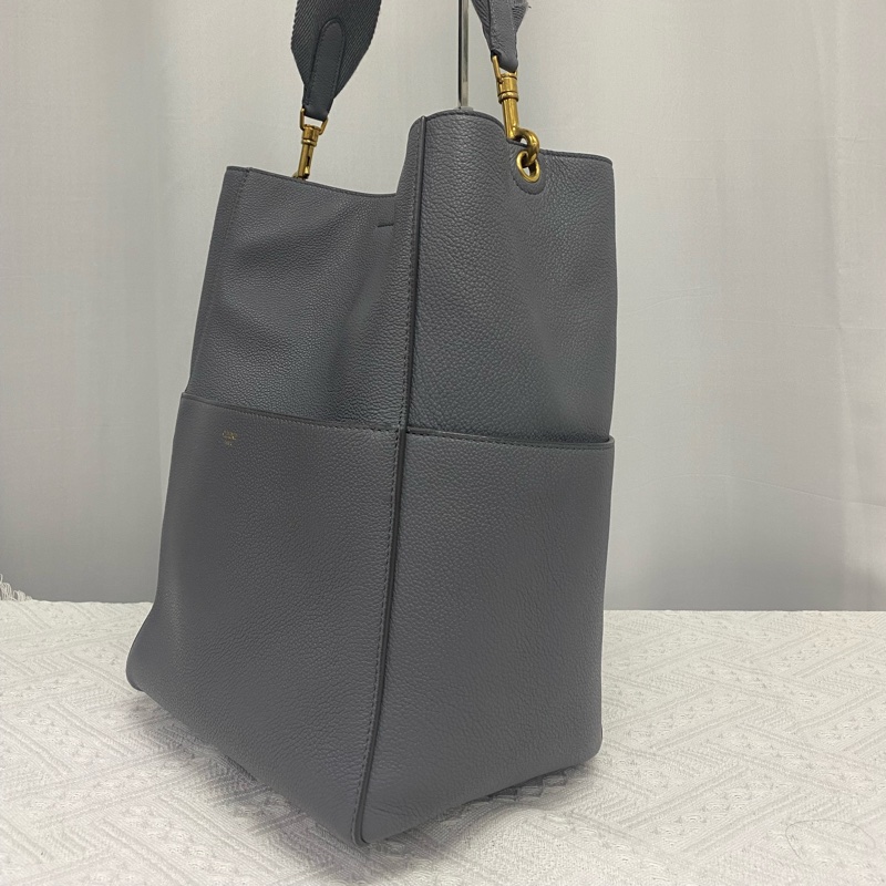 Celine SANGLE BUCKET牛皮革柔軟粒面桶包-8