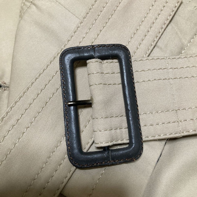 Burberry 淺卡其戰馬扣風衣 (卡其/L)-17