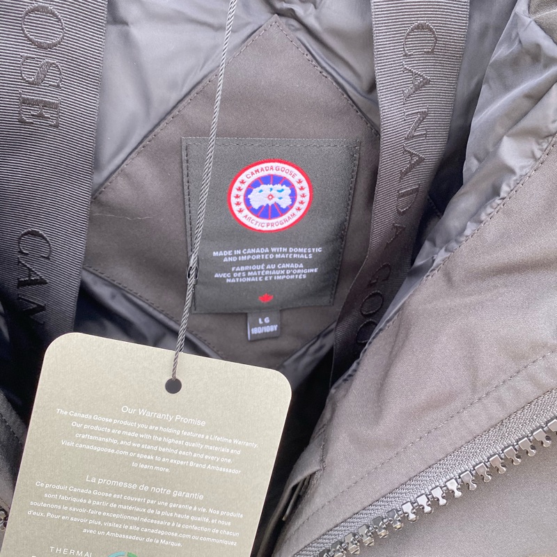 Canada Goose Wyndham Parka Black Label-3