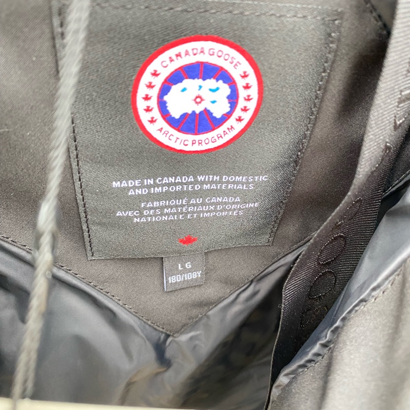 Canada Goose Wyndham Parka Black Label-4