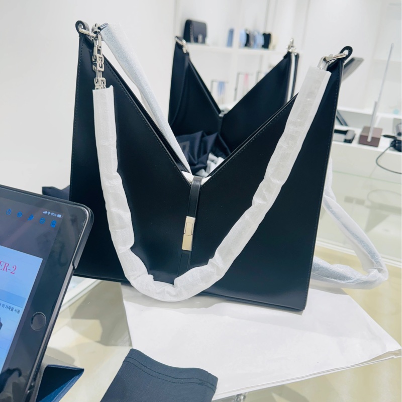 甜售Givenchy cut out bag 紀梵希熱銷包款💗-10