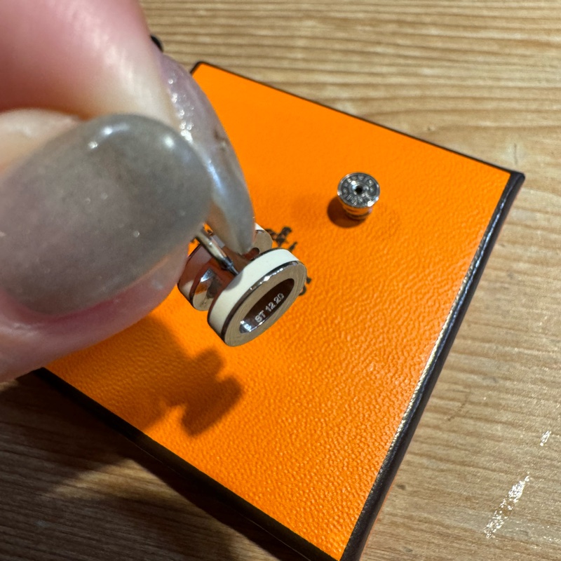出二手閒置近新愛馬仕mini pop h耳環白銀-16