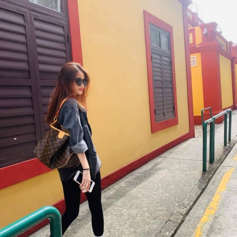 LV Delightful   ( MM/中)  肩背包🌈實品拍照🌈 M40353 肩背包~二手約9.2成新-32