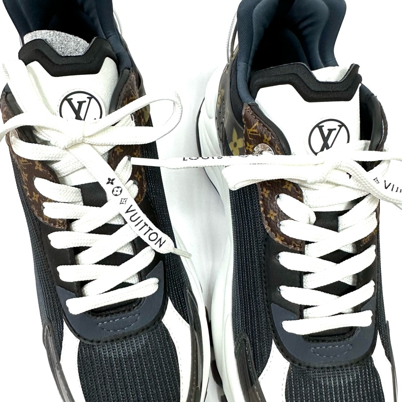 【美收精品】LV 黑棕 RUN55 經典運動鞋 88-309-5