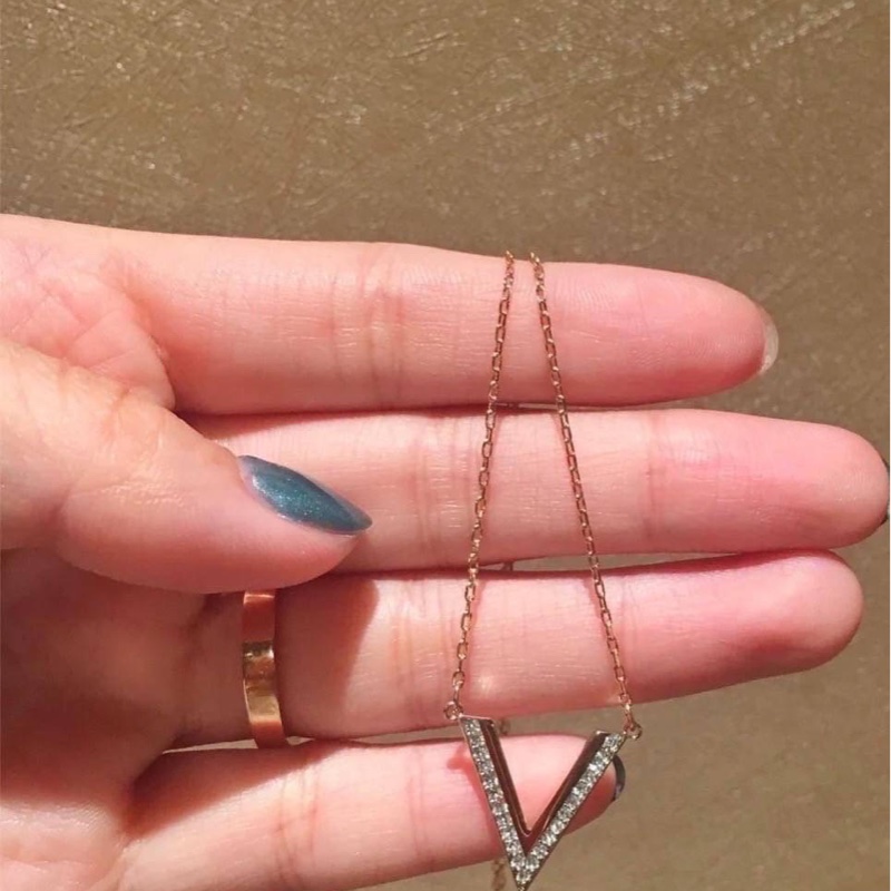 SWAROVSKI 施華洛世奇  熱賣款🔥V型玫瑰金項鍊-2