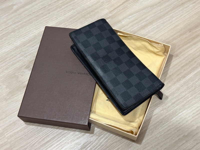 LV黑棋盤格長夾-10