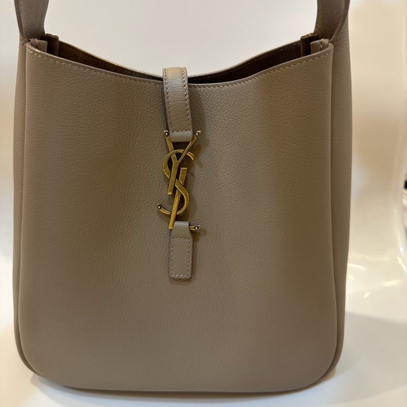 YSL LE 5 A 7 hobo-15