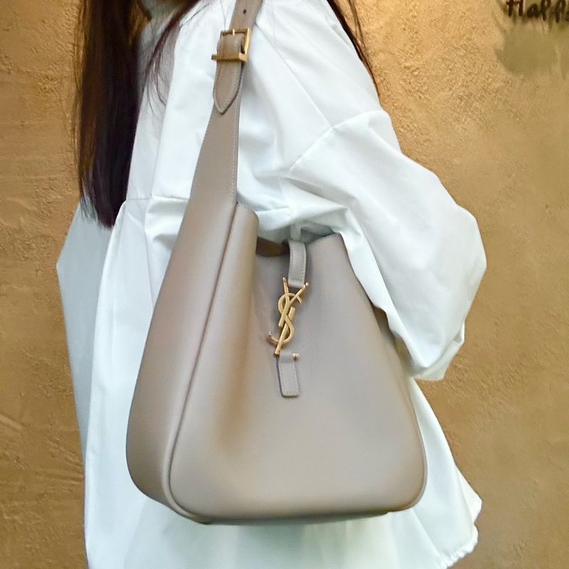 YSL LE 5 A 7 hobo-1