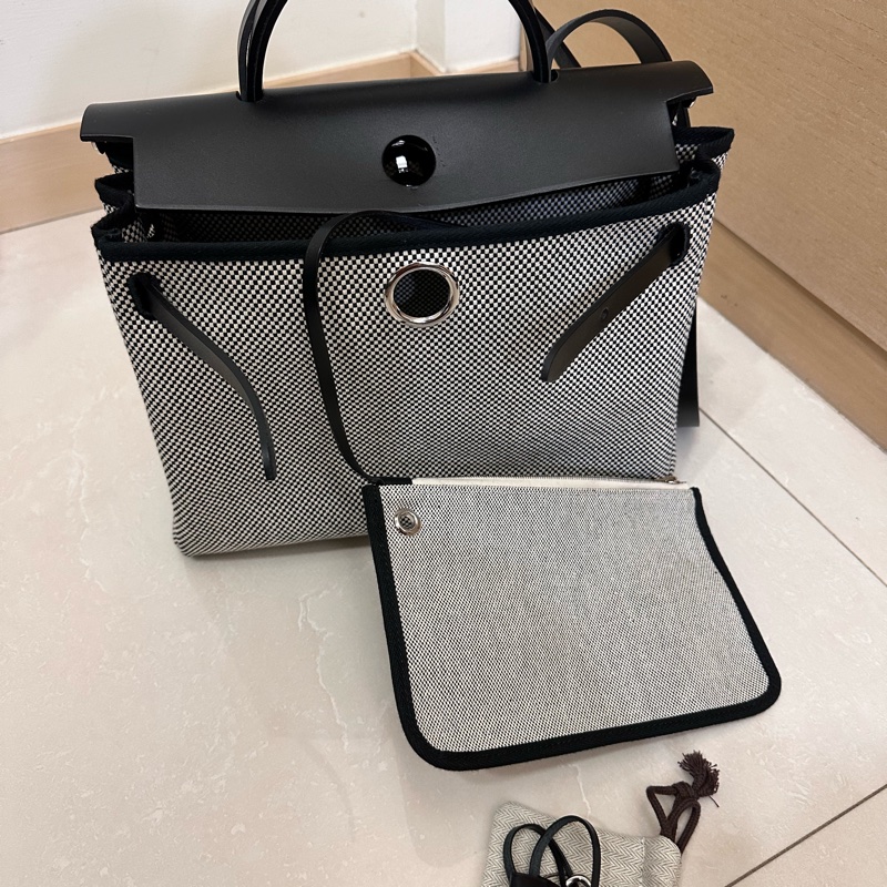 Hermes 愛馬仕 Herbag 31 帆布拼牛皮 特殊編織款 熊貓配色-2