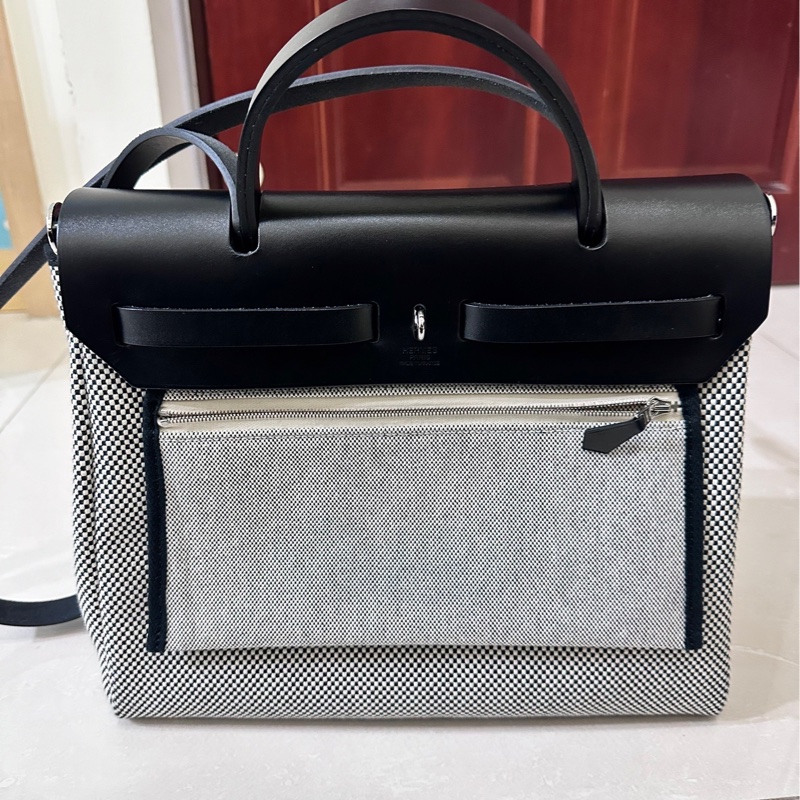 Hermes 愛馬仕 Herbag 31 帆布拼牛皮 特殊編織款 熊貓配色-8