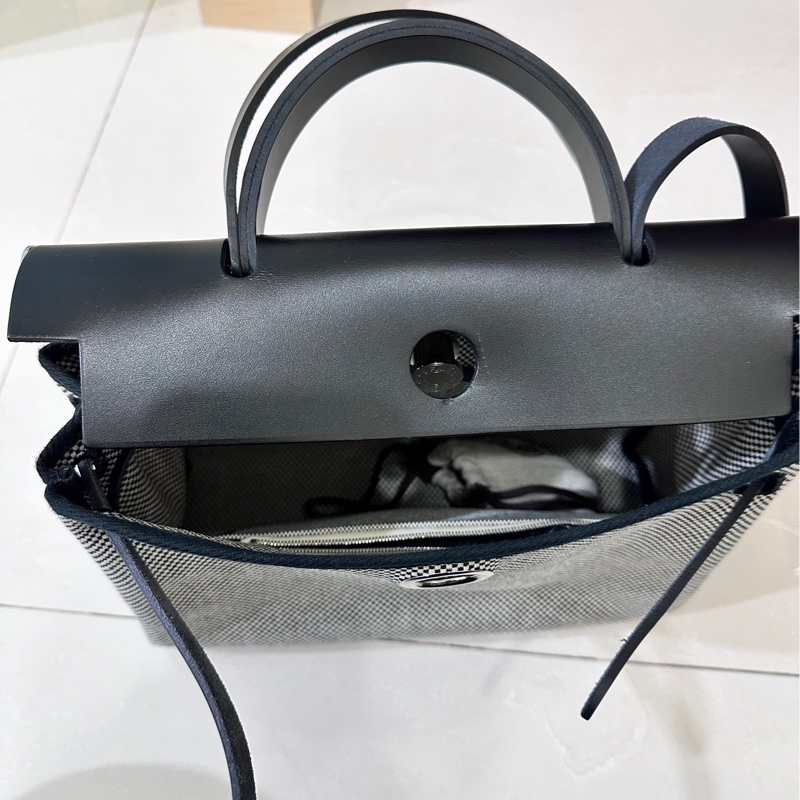 Hermes 愛馬仕 Herbag 31 帆布拼牛皮 特殊編織款 熊貓配色-15