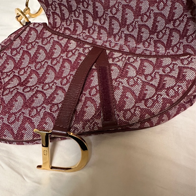 「全台最甜價❤️」Dior酒紅色馬鞍包 Dior saddle bag 中型款(95新)-6