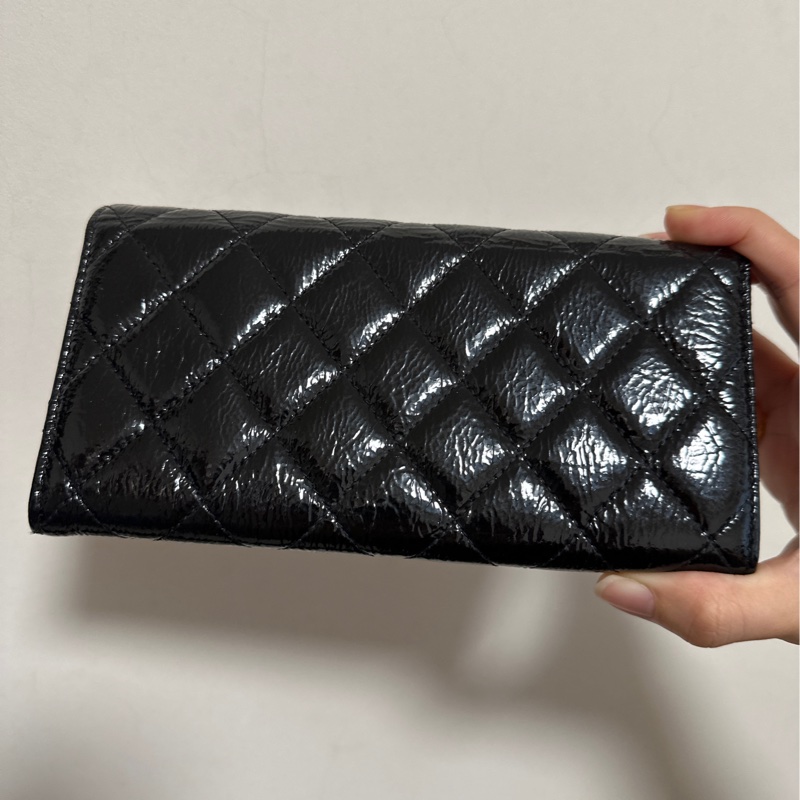 保證真品 買到賺到 只有一個 二手 CHANEL 黑色 漆皮 爆裂紋 特殊限量款 長夾 已改造成WOC-8