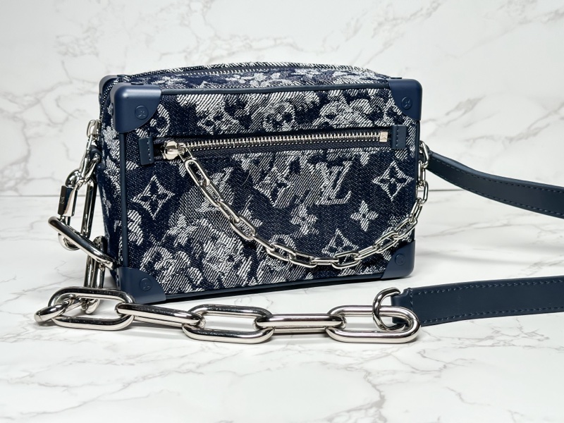 絕版Louis Vuitton LV 限量牛仔軟盒子mini soft trunk-0