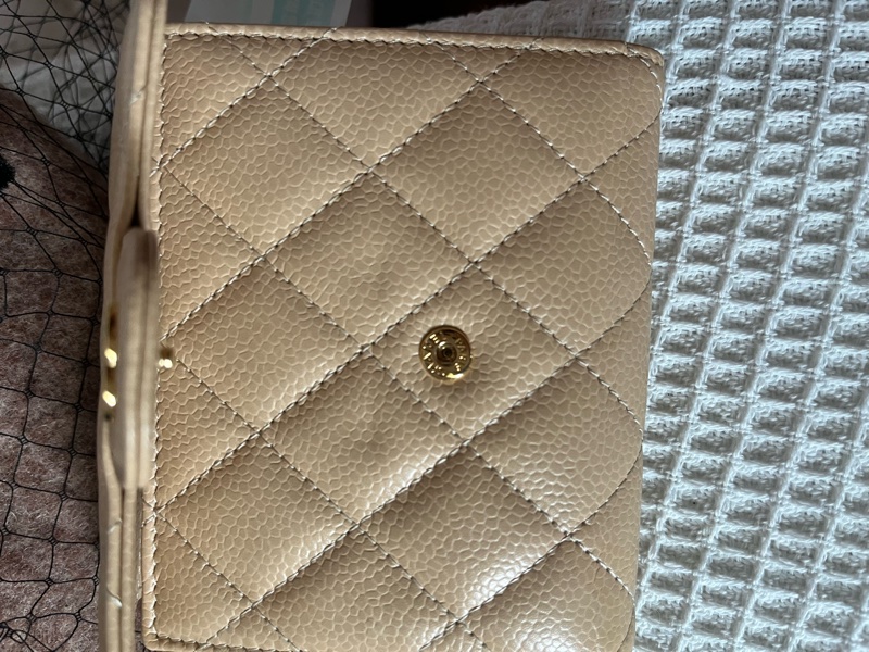 奶茶色超美香奈兒三折皮夾短夾-5