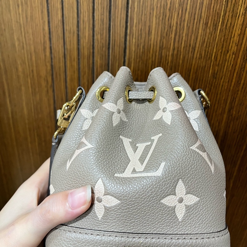 LV NAO NOE 大象灰水桶包-9