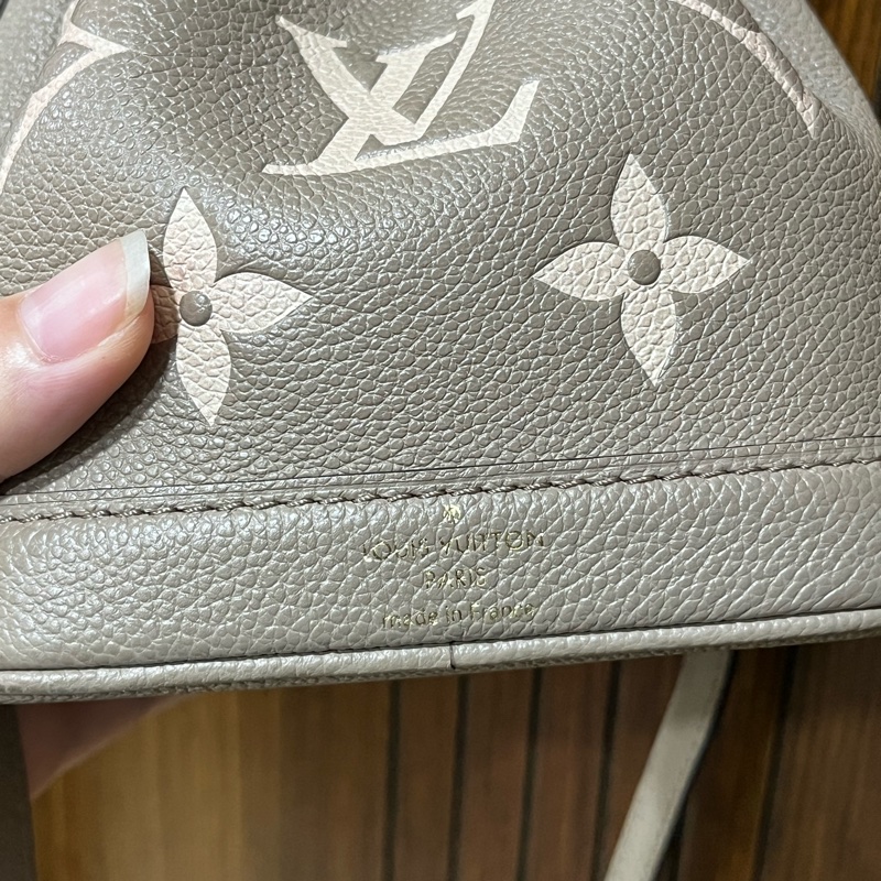 LV NAO NOE 大象灰水桶包-14