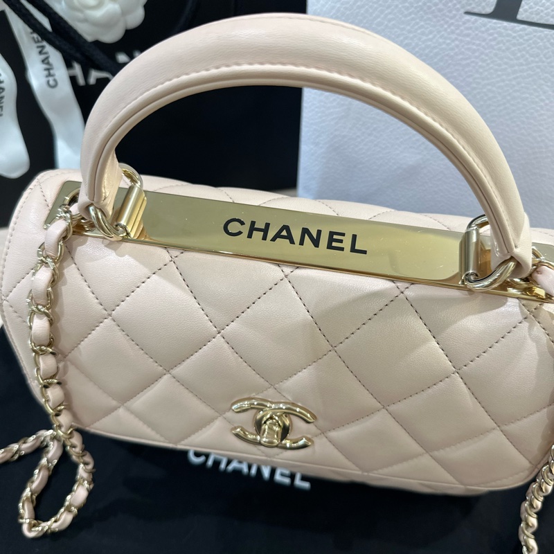 CHANEL TRENDY CC 淺米色提把包-晶片款-11