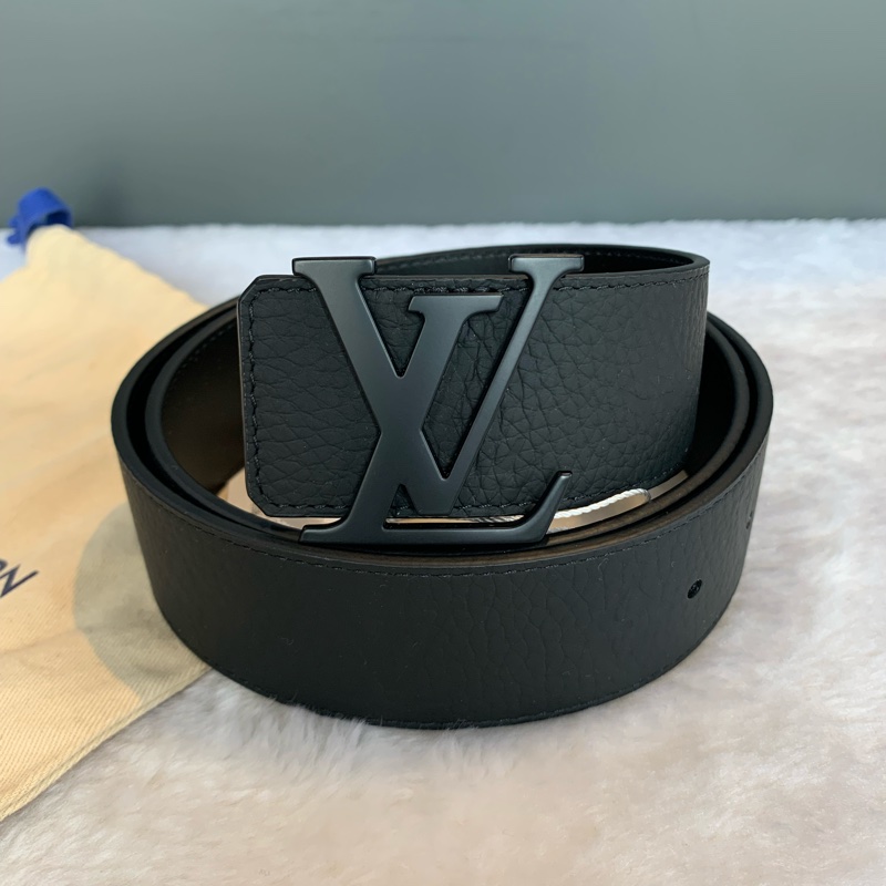 Louis Vuitton Initials 啞光標誌牛皮雙面可用皮帶 85cm (黑色) M0424-1