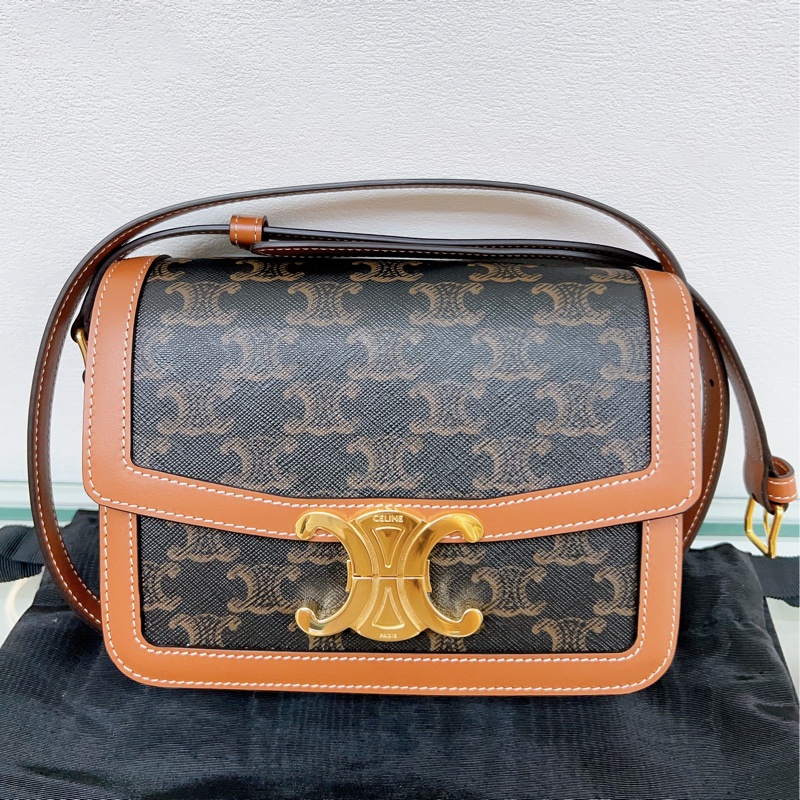 閒置未使用✨經典凱旋門老花 Celine triomphe bag teen 小號 單肩包/斜挎包-0