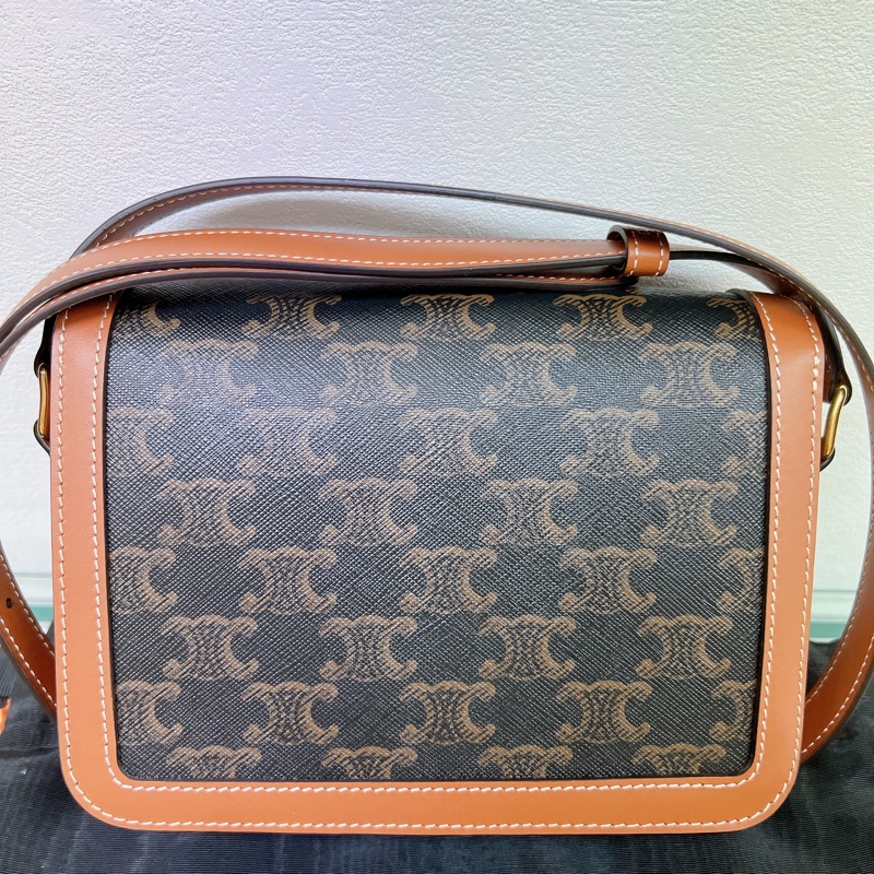 閒置未使用✨經典凱旋門老花 Celine triomphe bag teen 小號 單肩包/斜挎包-2