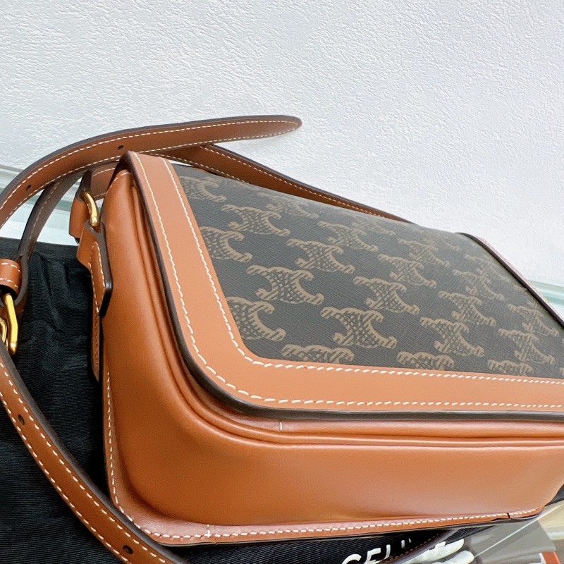 閒置未使用✨經典凱旋門老花 Celine triomphe bag teen 小號 單肩包/斜挎包-5