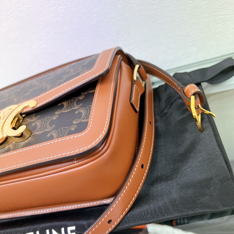 閒置未使用✨經典凱旋門老花 Celine triomphe bag teen 小號 單肩包/斜挎包-8