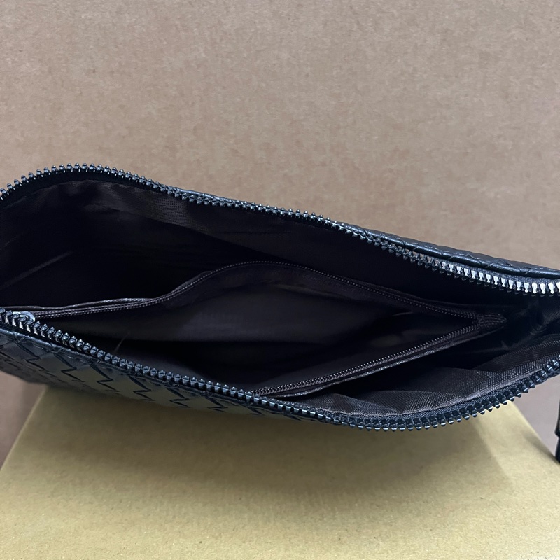 PIGUET法國伯爵編織皮革手拿包（附防塵袋束口袋）-2