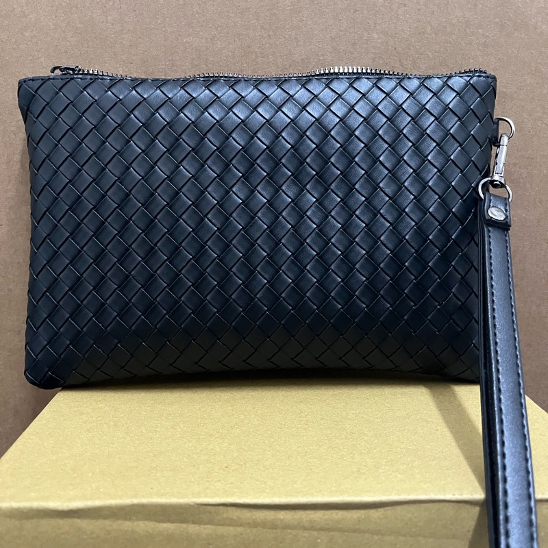 PIGUET法國伯爵編織皮革手拿包（附防塵袋束口袋）-5