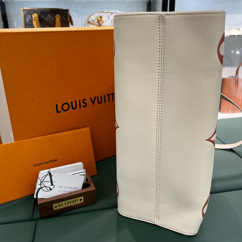 🤍Louis Vuitton LV onthego 草莓牛奶 中號 tote bag手提包🤍-4