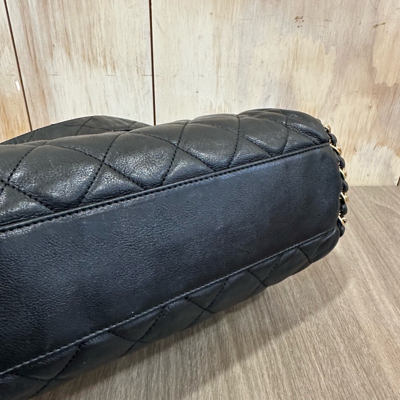 Chanel黑金牛皮皮穿鏈飾邊肩背口蓋包Chain Around-27