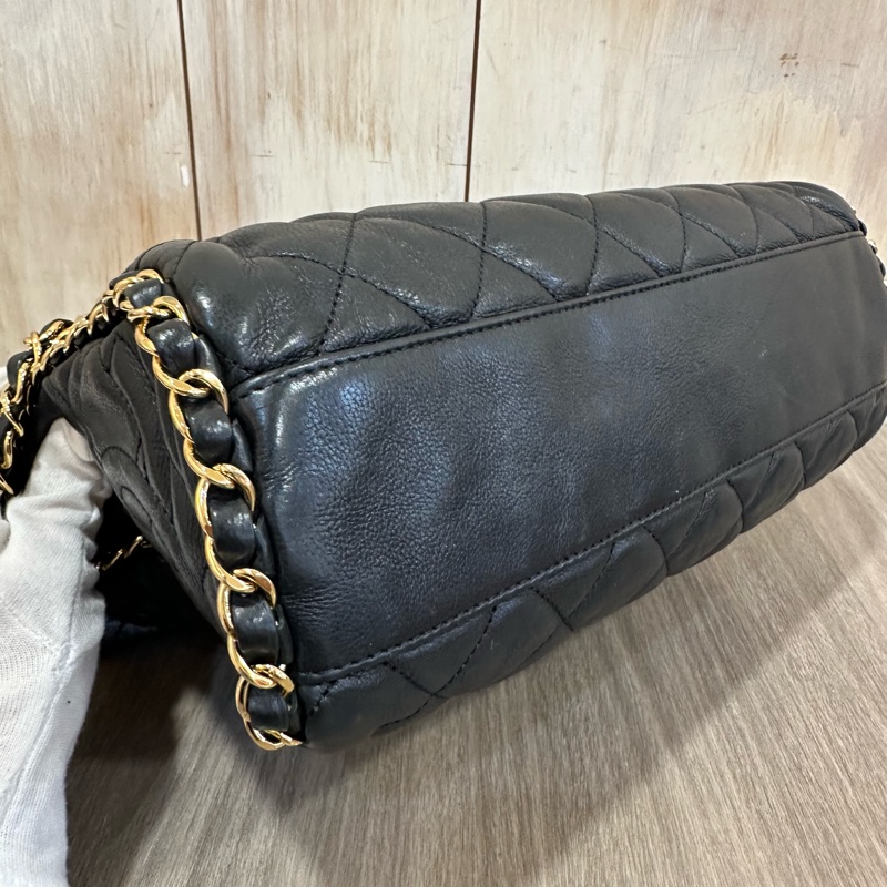 Chanel黑金牛皮皮穿鏈飾邊肩背口蓋包Chain Around-28