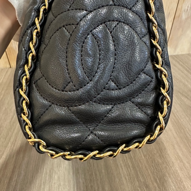 Chanel黑金牛皮皮穿鏈飾邊肩背口蓋包Chain Around-29