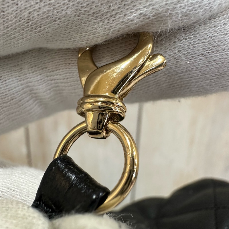 Chanel黑金牛皮皮穿鏈飾邊肩背口蓋包Chain Around-36