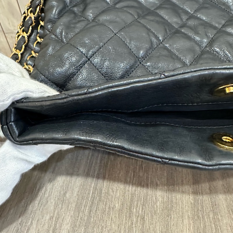 Chanel黑金牛皮皮穿鏈飾邊肩背口蓋包Chain Around-44