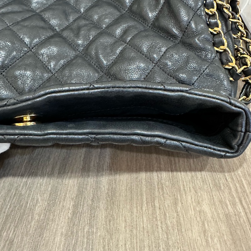 Chanel黑金牛皮皮穿鏈飾邊肩背口蓋包Chain Around-45