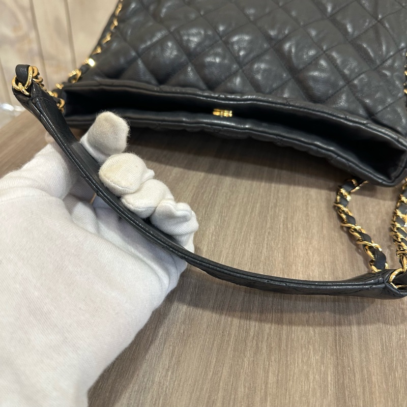 Chanel黑金牛皮皮穿鏈飾邊肩背口蓋包Chain Around-51