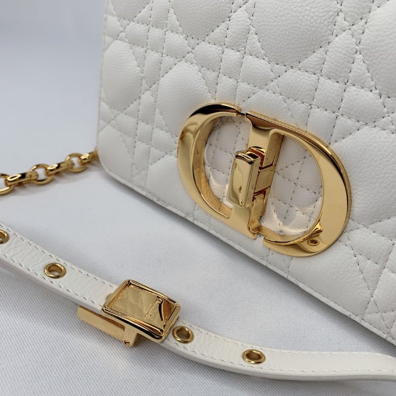 DIOR CARO白色藤格紋鍊帶斜背包-12