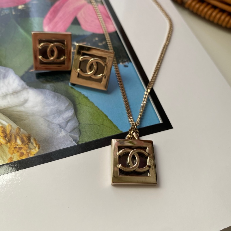 香奈兒 Chanel 耳環 方型-4