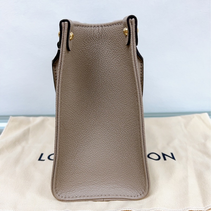 (已出❌) Lv on the go pm tote 大象灰拼色托特包 小號 M45779-10