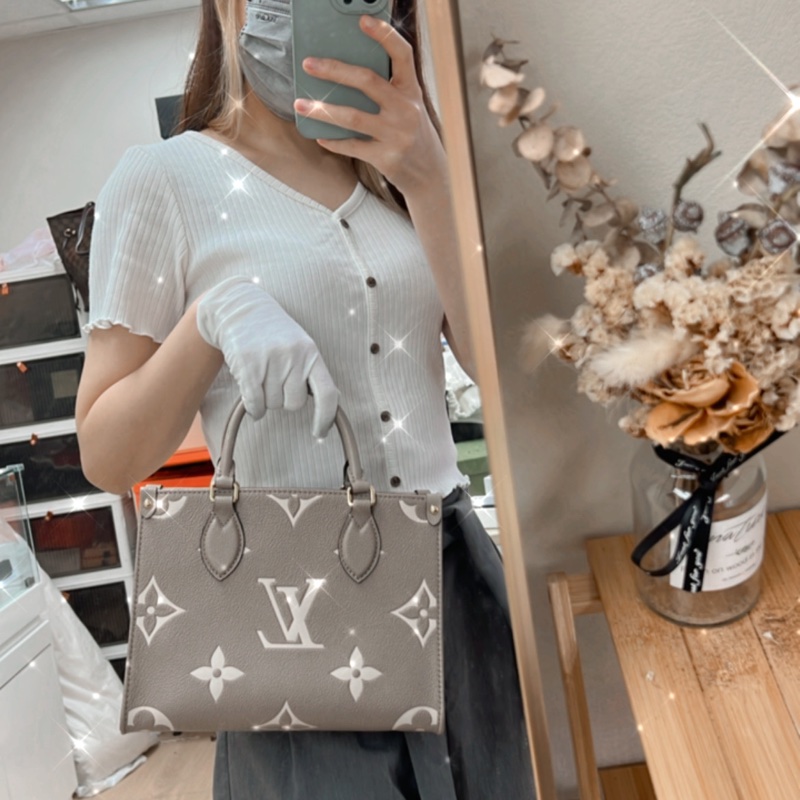 (已出❌) Lv on the go pm tote 大象灰拼色托特包 小號 M45779-12