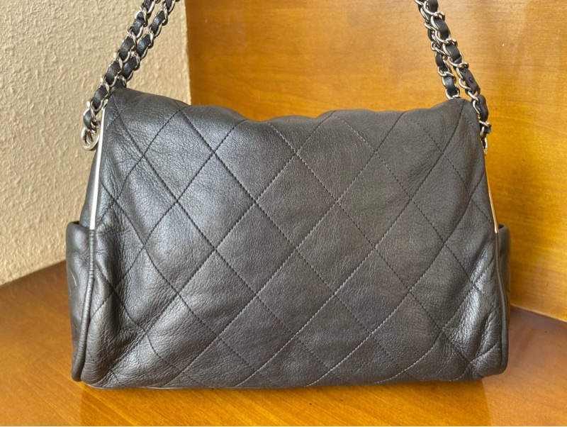 Chanel vintage hobo 銀桿 羊皮 菱格紋 外縫 肩背包-3