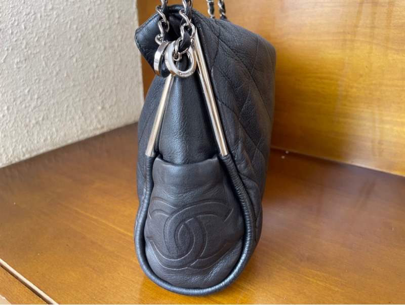 Chanel vintage hobo 銀桿 羊皮 菱格紋 外縫 肩背包-4