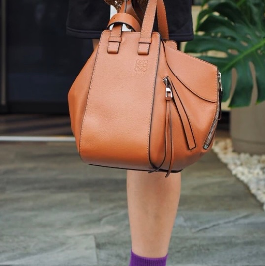 LOEWE HAMMOCK 焦糖色 吊床包-0