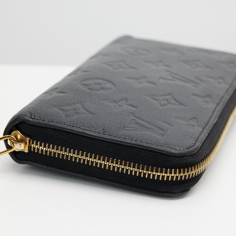 Lv壓紋拉鍊長夾-21